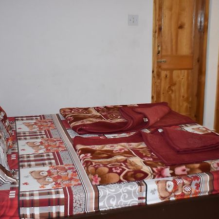 White House Kasol Hotel Kültér fotó